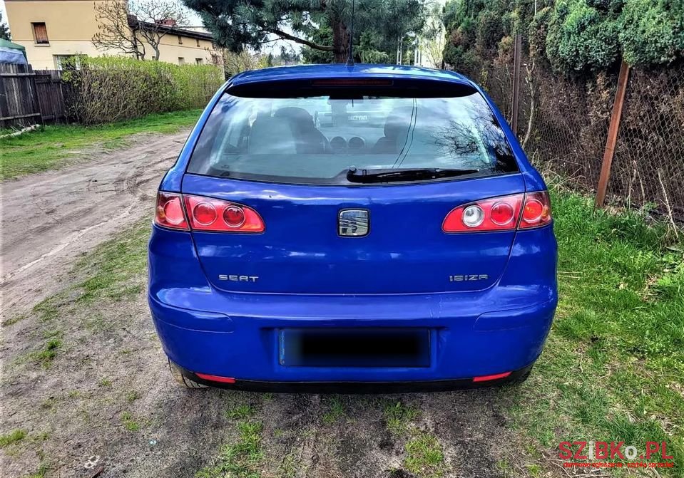 2002' SEAT Ibiza photo #3