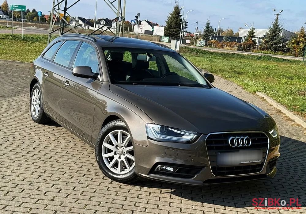 2015' Audi A4 Avant photo #2