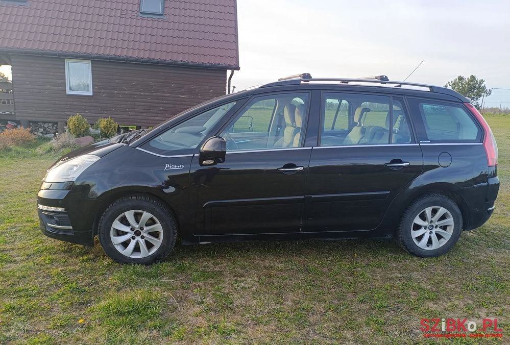 2012' Citroen C4 Picasso photo #3