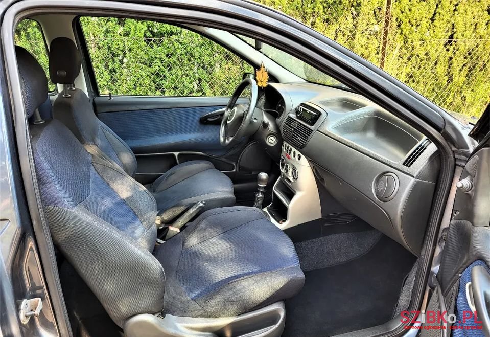 2001' Fiat Punto photo #5