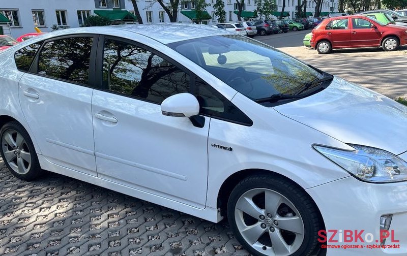 2013' Toyota Prius photo #5