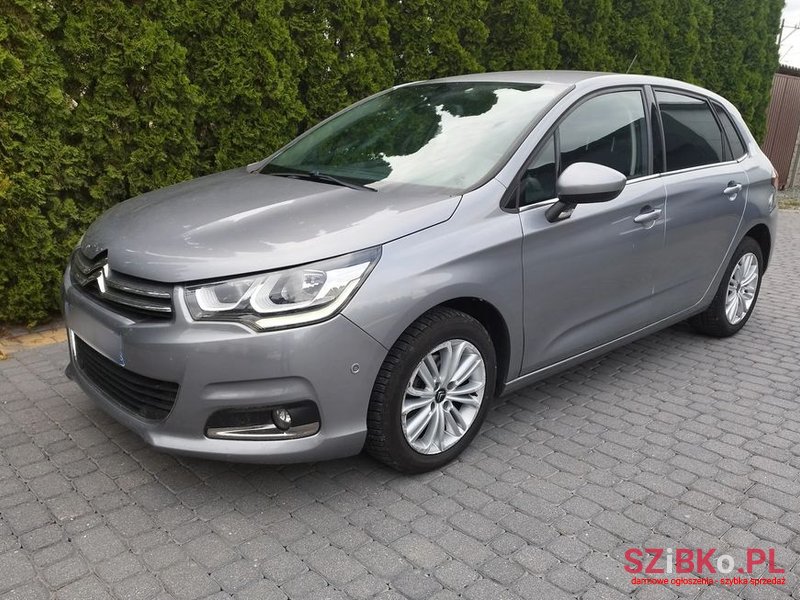 2017' Citroen C4 photo #1