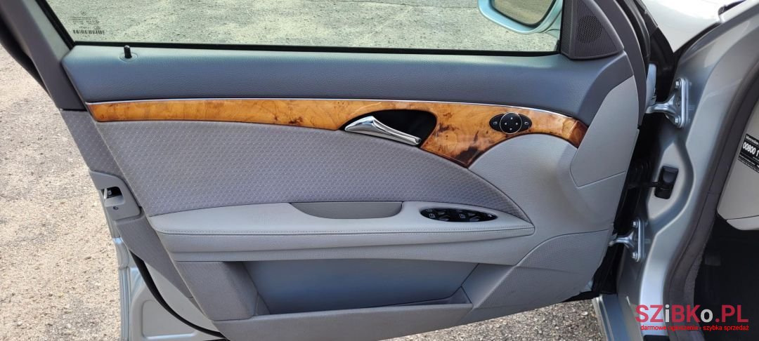 2006' Mercedes-Benz E-Class photo #4