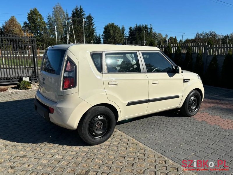 2010' Kia Soul 1.6 Crdi Xl photo #4