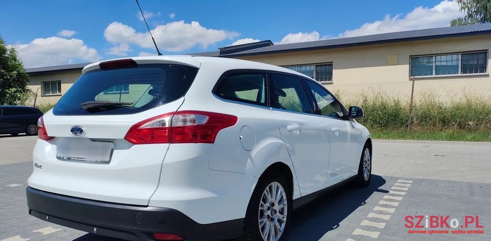 2011' Ford Focus 1.6 Tdci Titanium photo #4