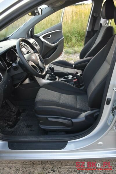 2014' Hyundai i30 photo #3