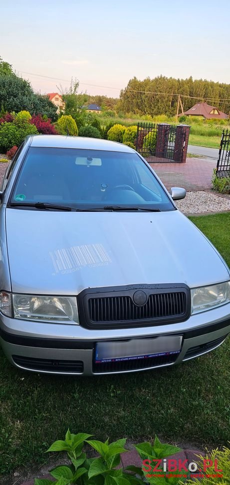 2002' Skoda Octavia photo #2