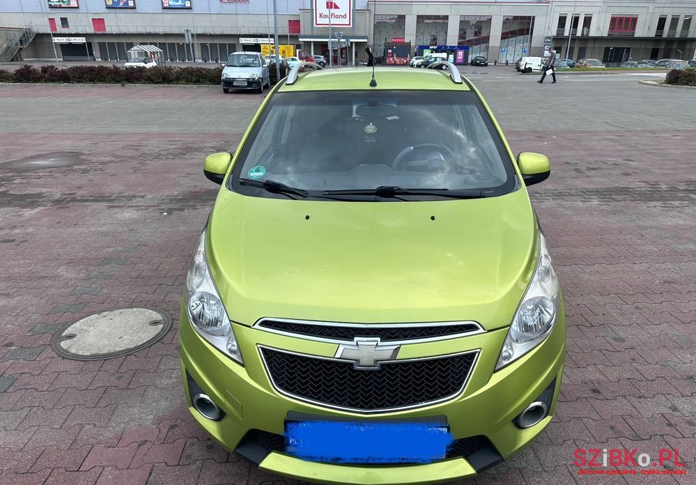 2010' Chevrolet Spark 1.2 Lt photo #1