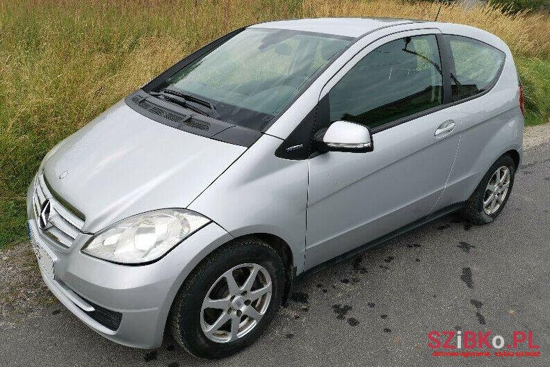 2009' Mercedes-Benz Klasa A photo #1