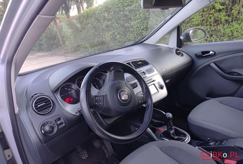 2006' SEAT Toledo photo #5