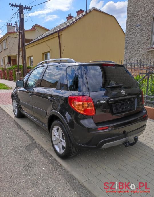 2010' Suzuki SX4 photo #4