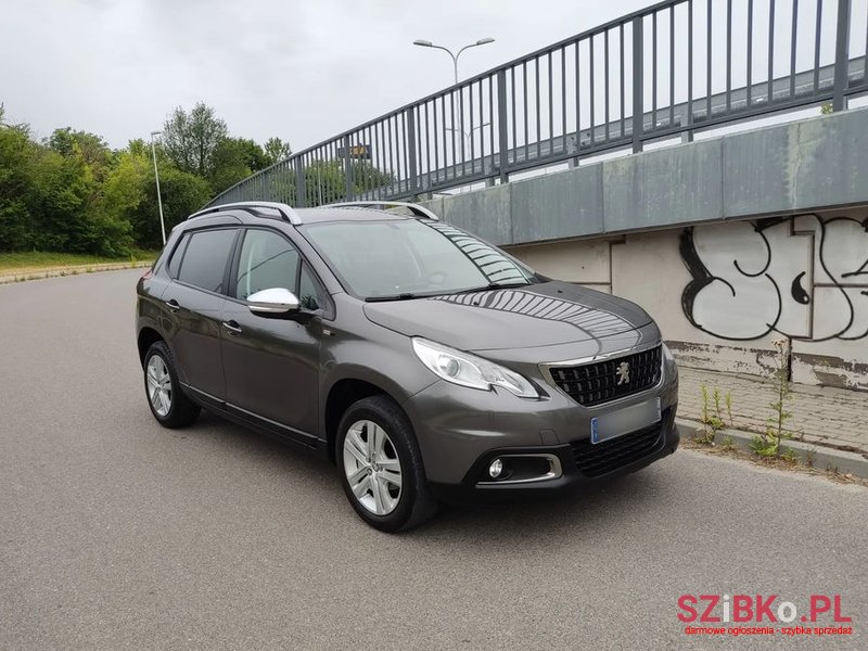 2017' Peugeot 2008 photo #2