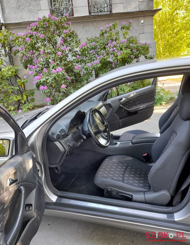 2003' Mercedes-Benz C-Class 180 Kompressor photo #4