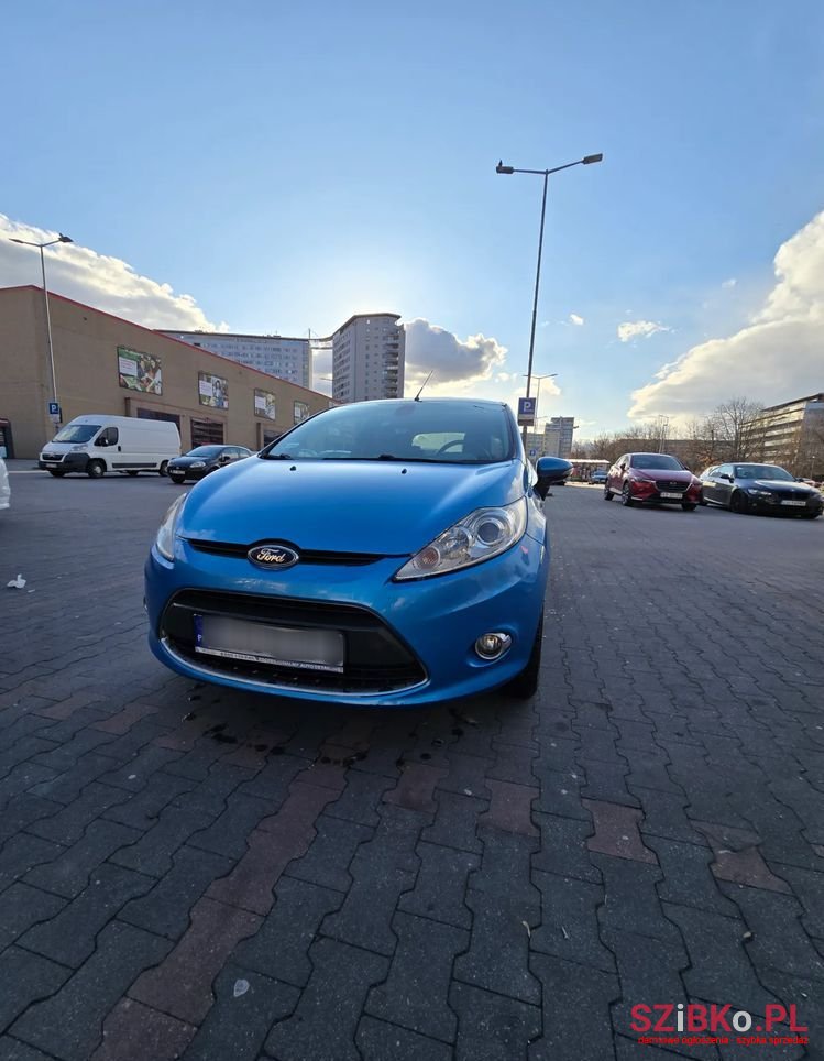 2010' Ford Fiesta photo #5