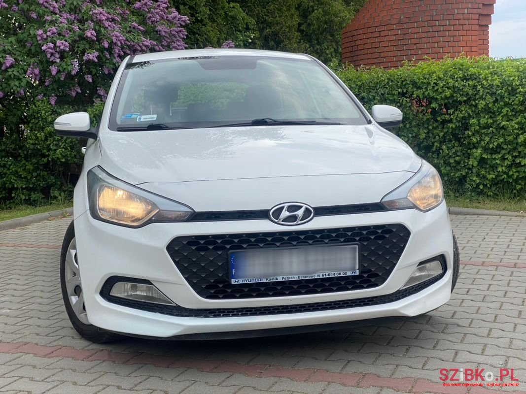 2017' Hyundai i20 photo #4