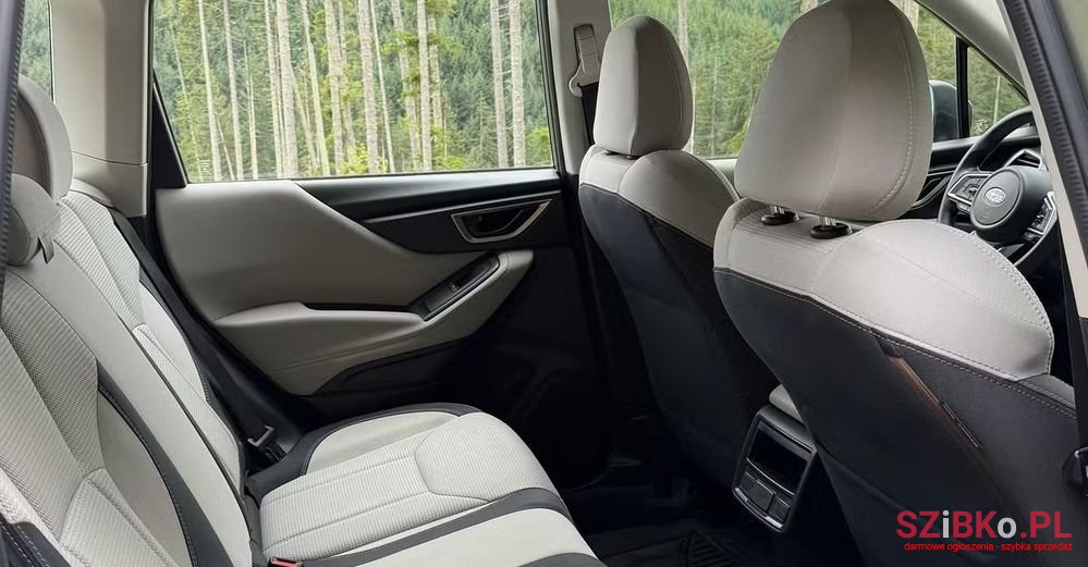 2020' Subaru Forester 2.0X Lineartronic Active+ photo #6