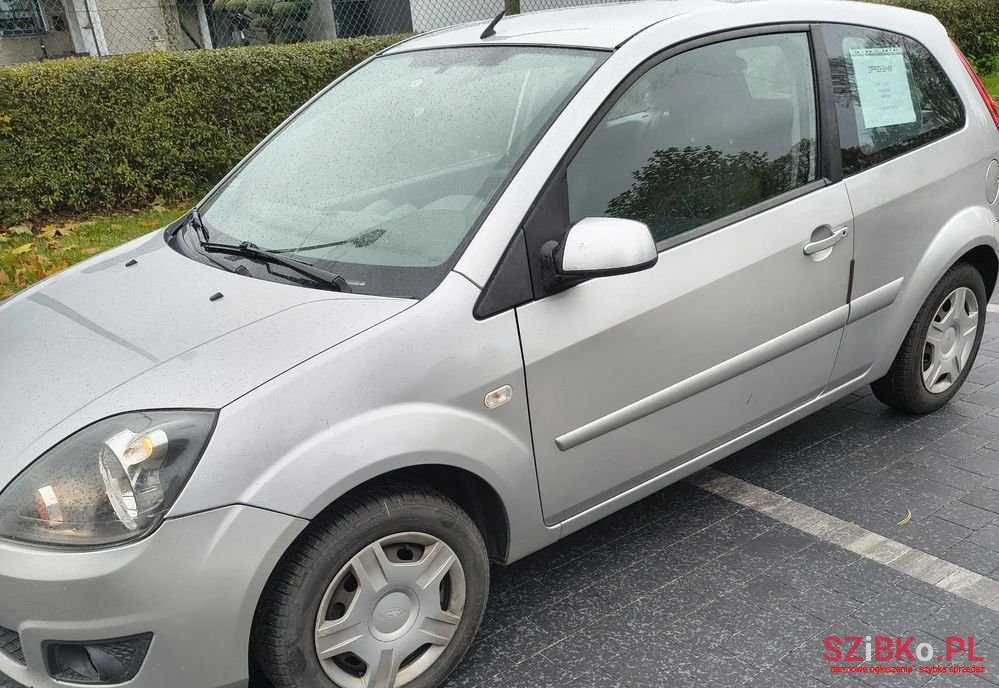 2008' Ford Fiesta photo #4