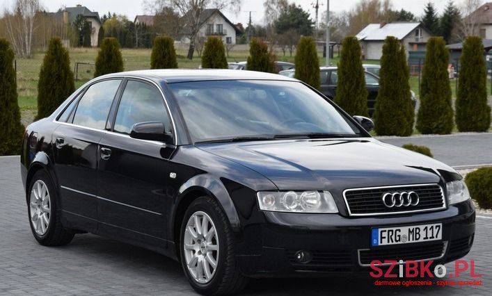 2004' Audi A4 photo #2