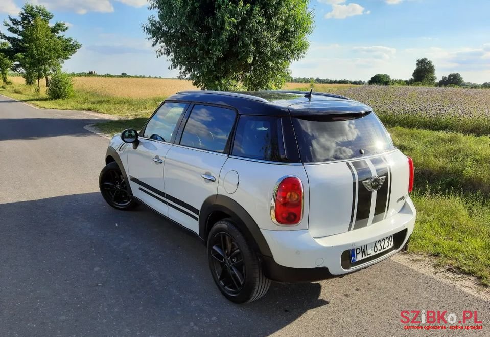 2011' MINI Countryman photo #6