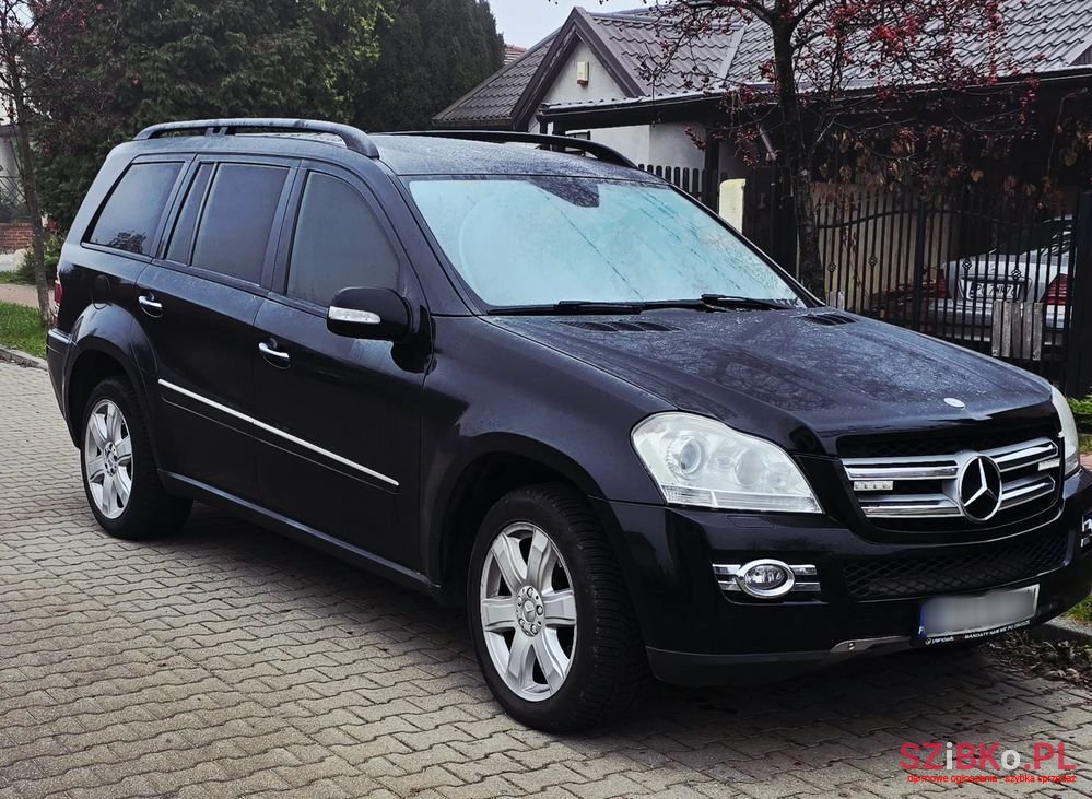 2007' Mercedes-Benz GL 320 photo #2