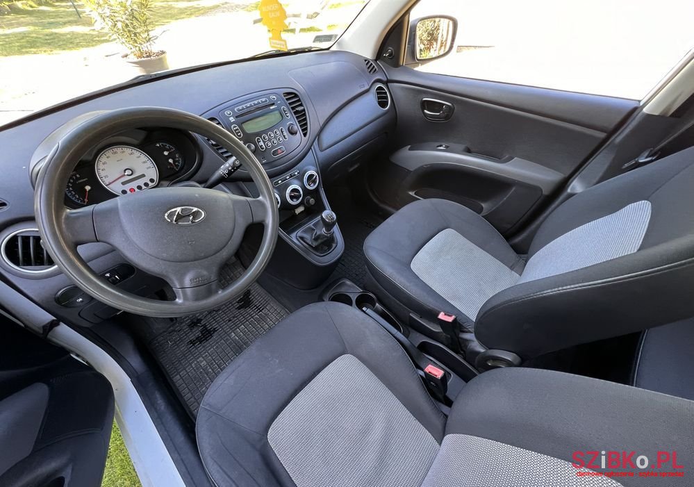 2010' Hyundai i10 1.2 Classic photo #3