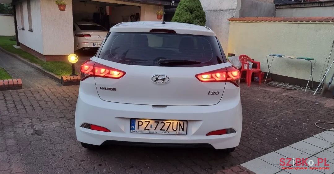 2018' Hyundai i20 photo #6