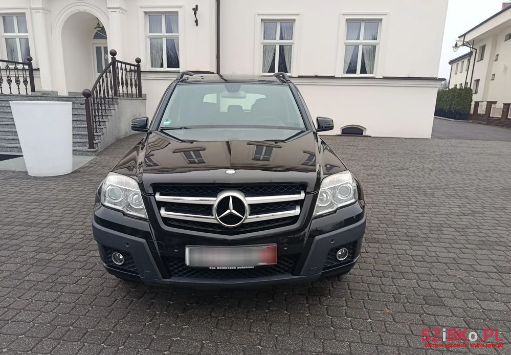 2010' Mercedes-Benz GLK photo #5