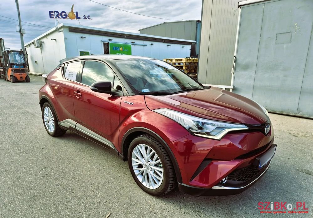 2018' Toyota C-HR photo #5