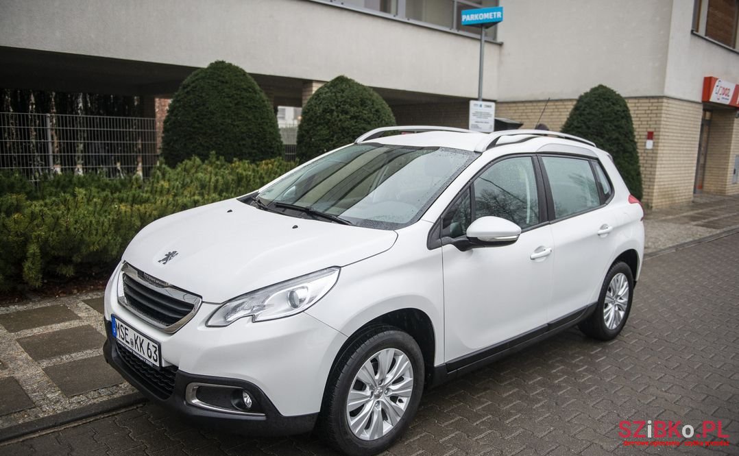 2013' Peugeot 2008 photo #2