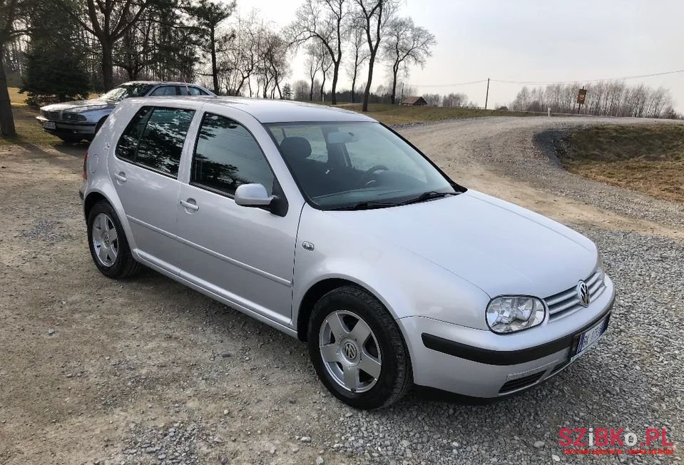 2000' Volkswagen Golf photo #4
