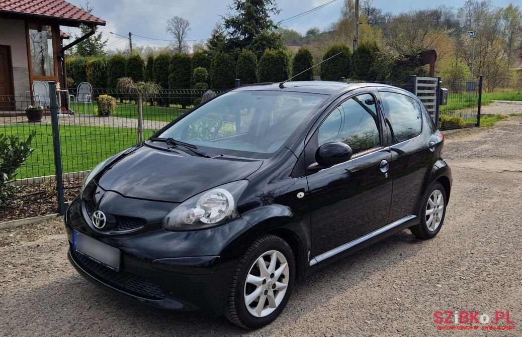 2007' Toyota Aygo photo #2