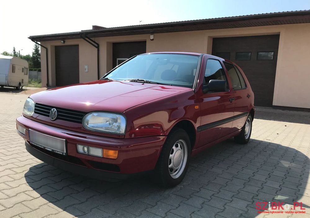 1995' Volkswagen Golf 1.4 Cl photo #1