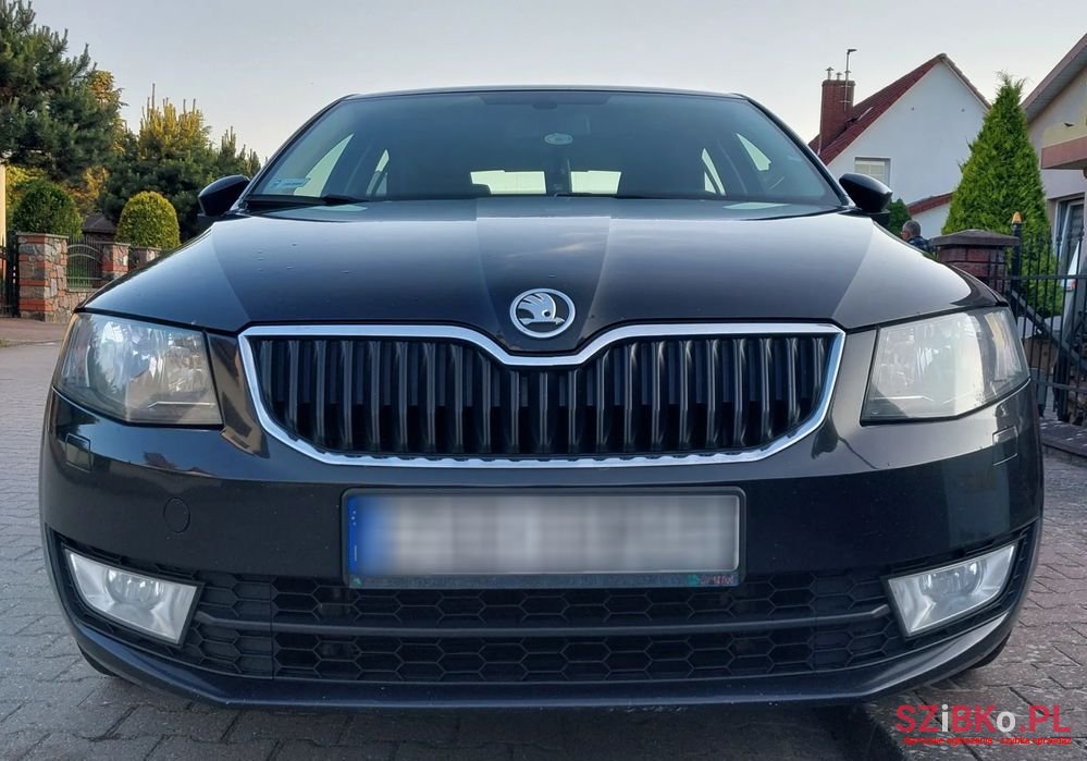 2014' Skoda Octavia 2.0 Tdi Elegance photo #3