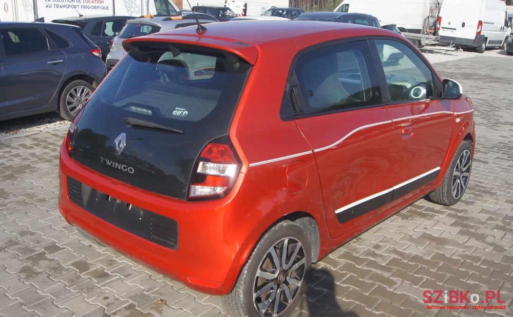 2014' Renault Twingo photo #2