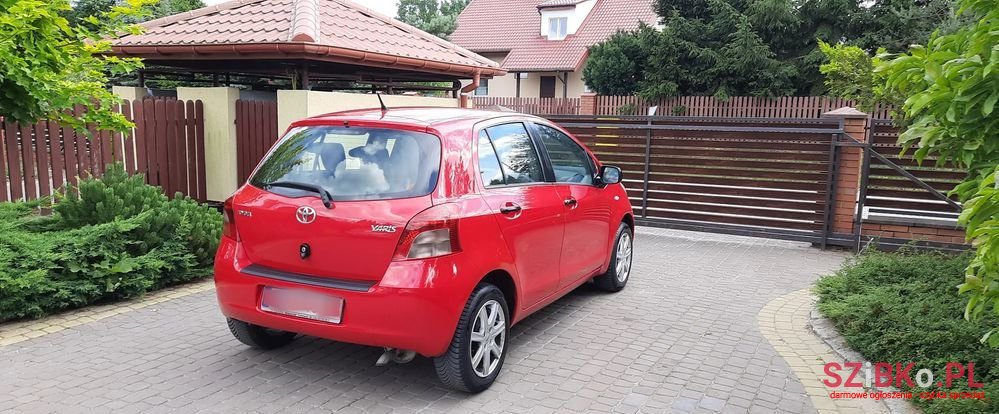 2007' Toyota Yaris 1.0 Vvt-I Comfort photo #4