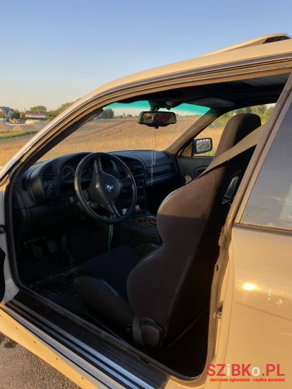 1994' BMW 3 Series photo #6