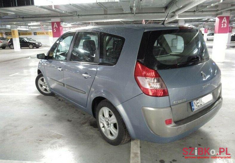 2005' Renault Scenic photo #1