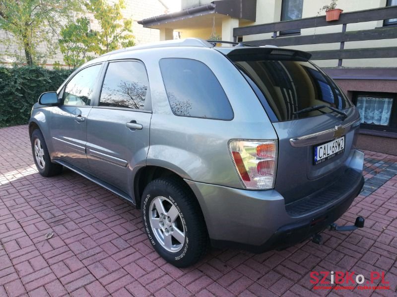 2005' Chevrolet Equinox photo #2