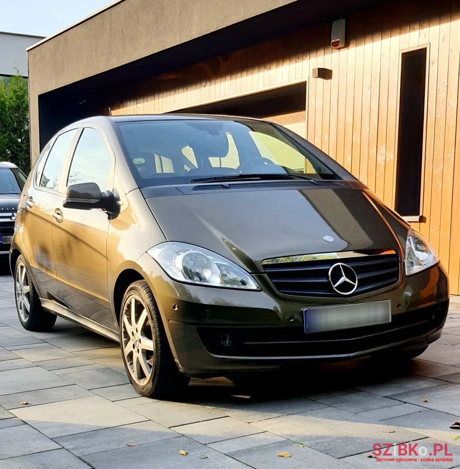 2010' Mercedes-Benz A-Class photo #1