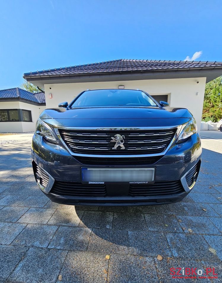 2019' Peugeot 5008 photo #3
