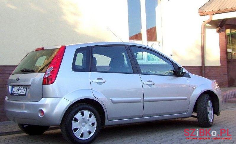 2007' Ford Fiesta photo #1