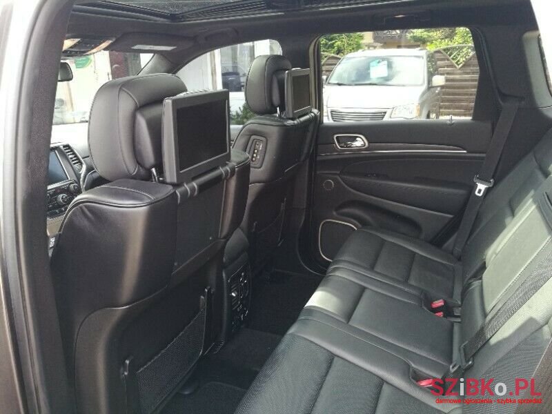 2015' Jeep Grand Cherokee photo #6