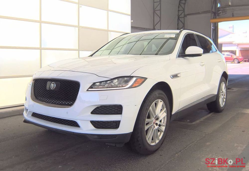 2019' Jaguar F-Pace photo #1