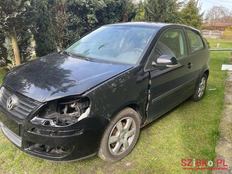 2006' Volkswagen Polo photo #2