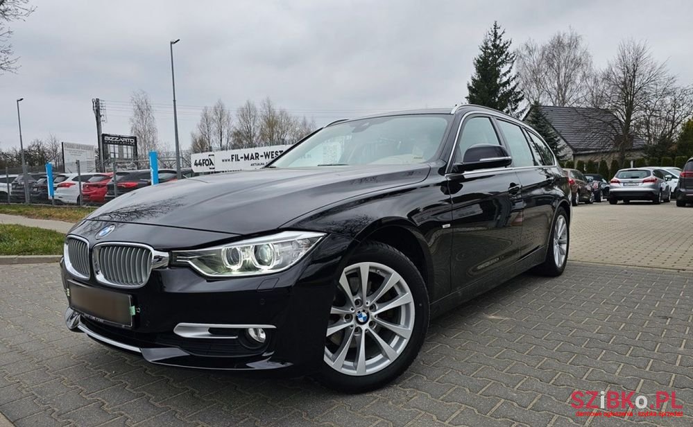 2012' BMW 3 Series photo #4