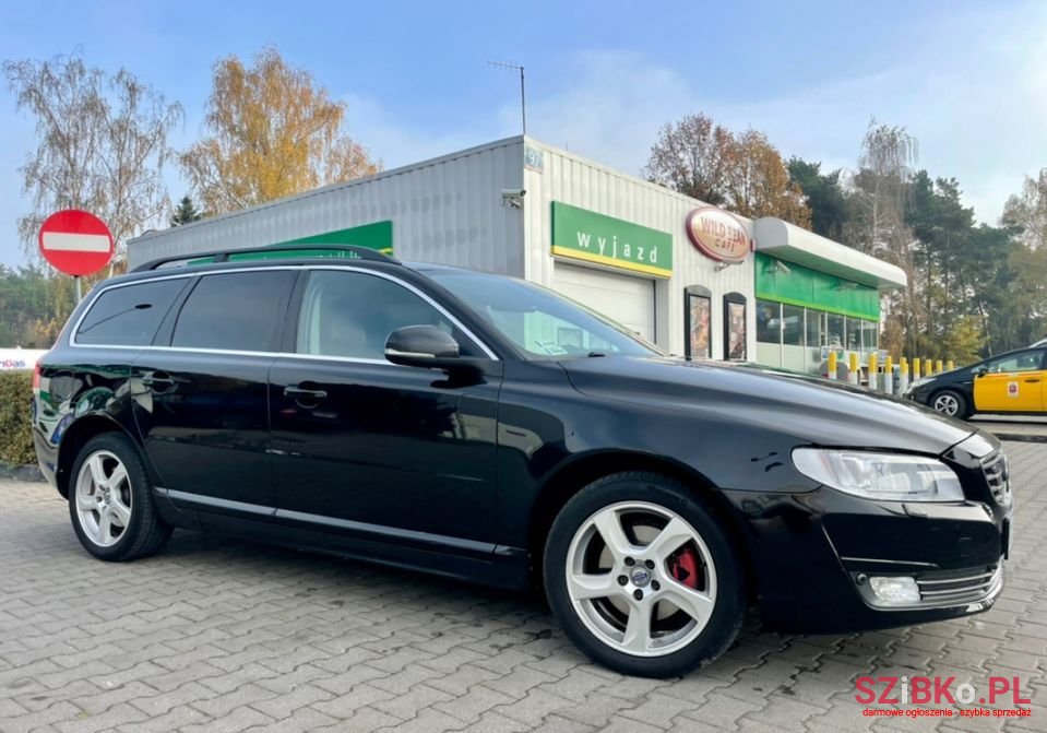 2015' Volvo V70 photo #1