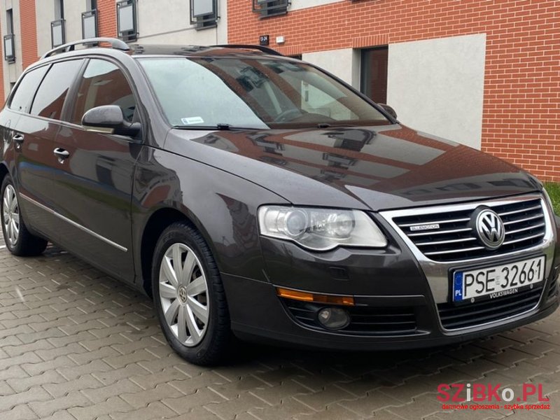 2008' Volkswagen Passat photo #3