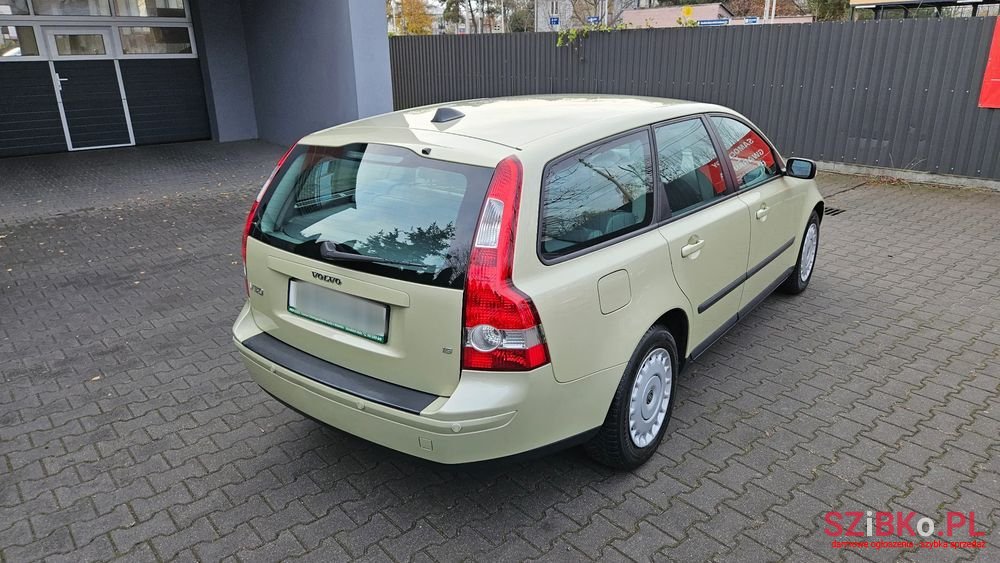 2005' Volvo V50 photo #4