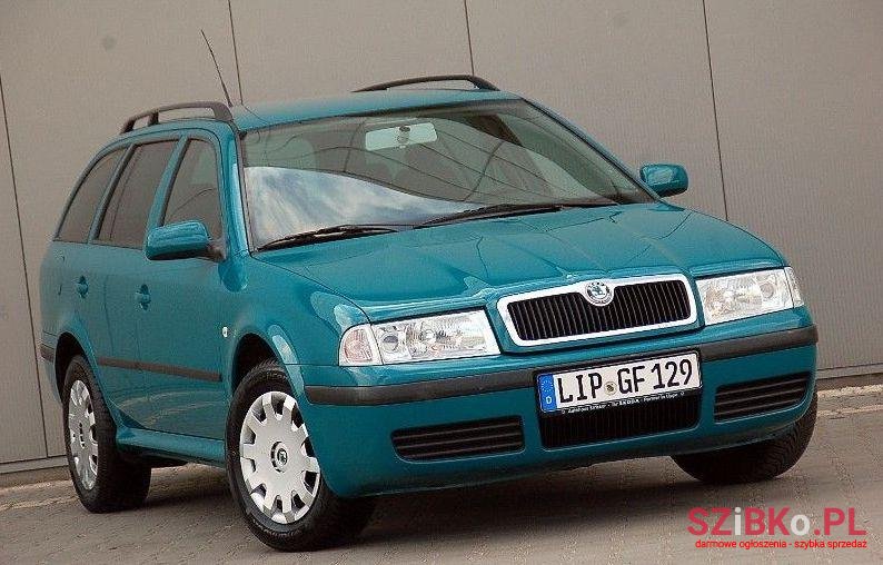 2003' Skoda Octavia photo #1