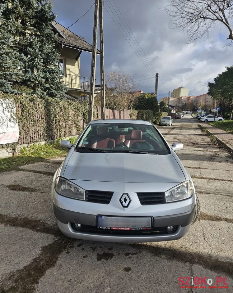 2005' Renault Megane photo #5